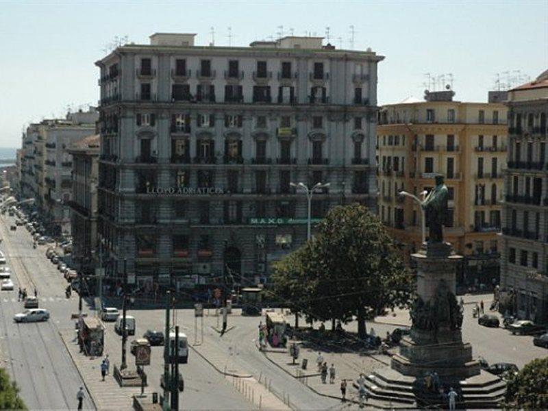 Hotel Nuovo Rebecchino Nápoly Kültér fotó